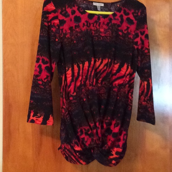 Top - Picture 1 of 2